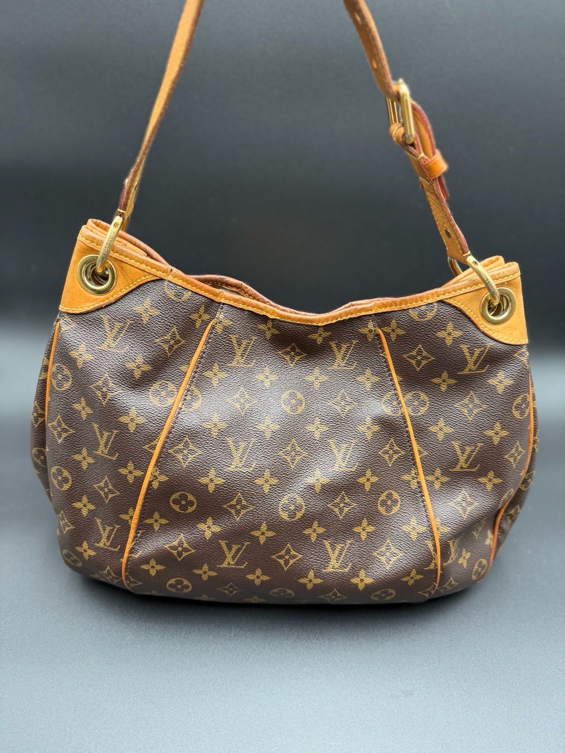 Louis Vuitton Monogram Galliera Gm Hobo Shoulder Bag