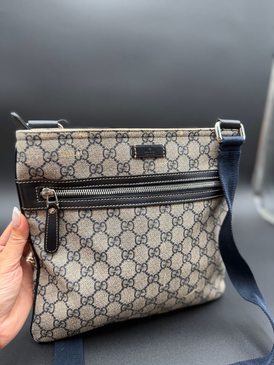 Gucci Flat Messenger Supreme Crossbody Sling