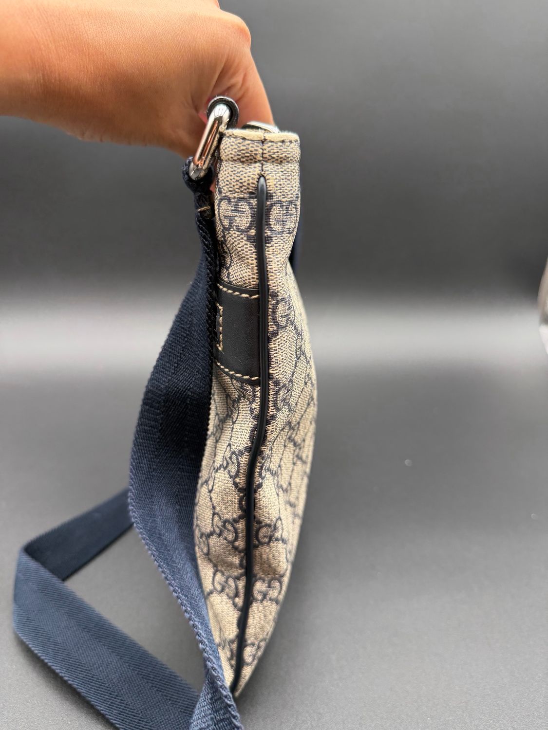 Gucci Flat Messenger Supreme Crossbody Sling