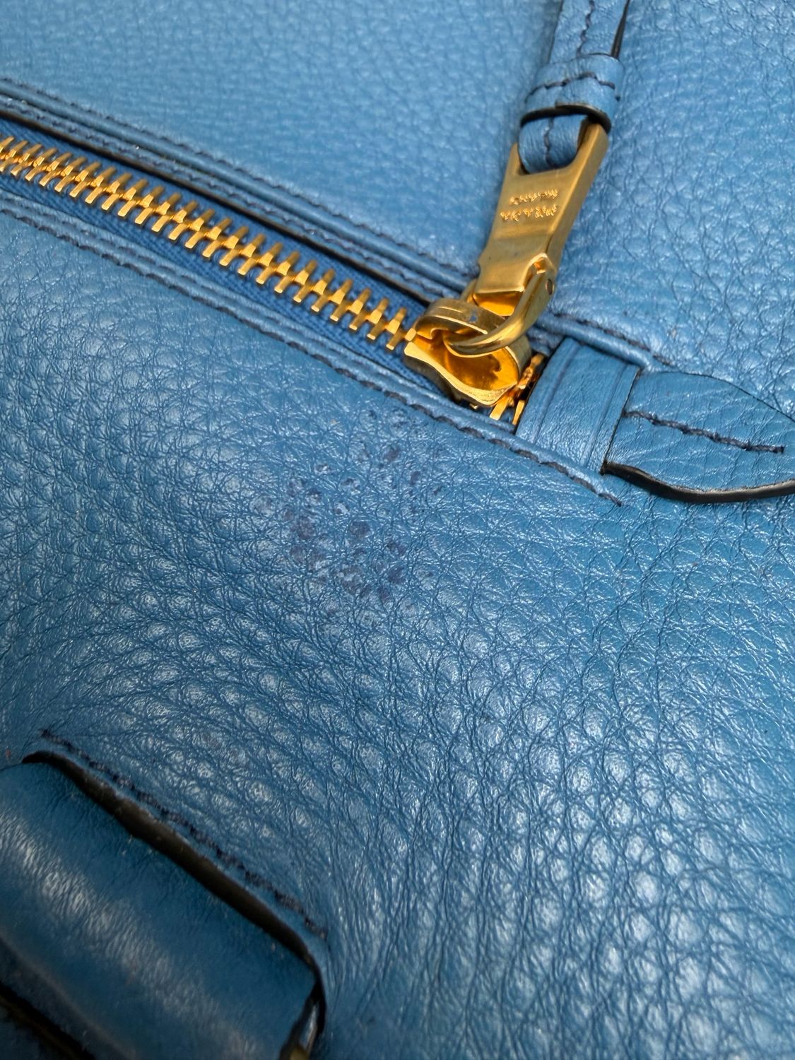 Prada Vitello Daino Crossbody Messenger Sling Cobalto 