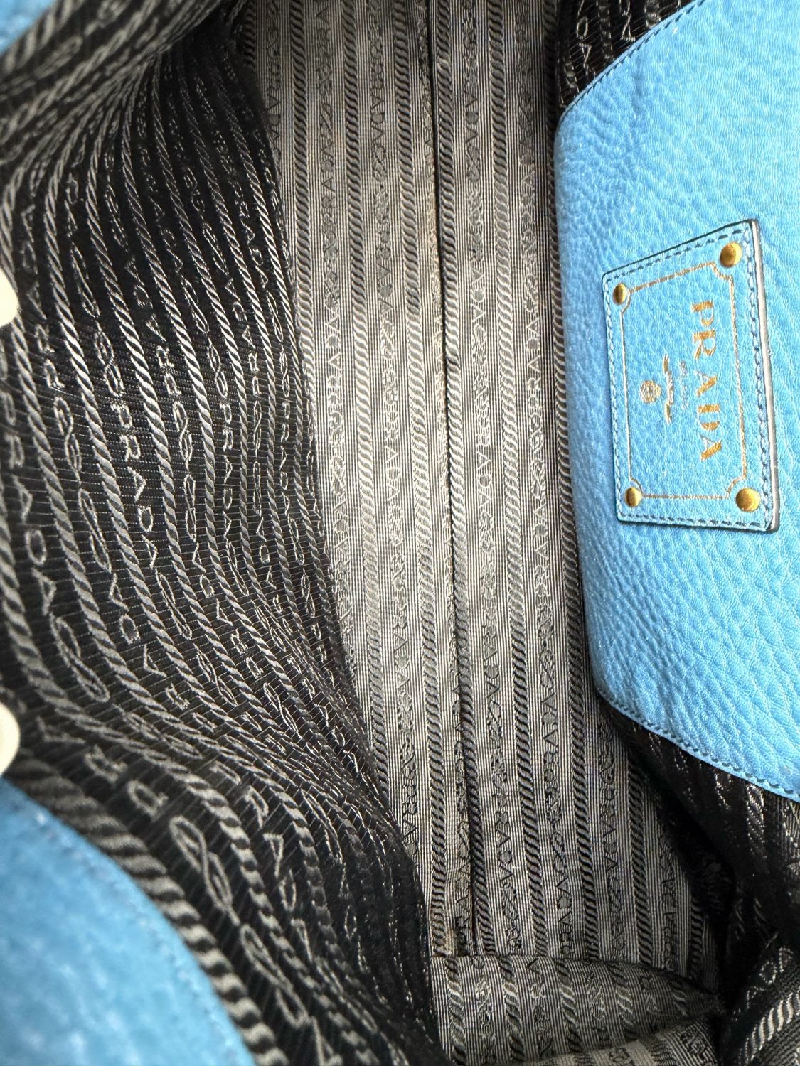 Prada Vitello Daino Crossbody Messenger Sling Cobalto 