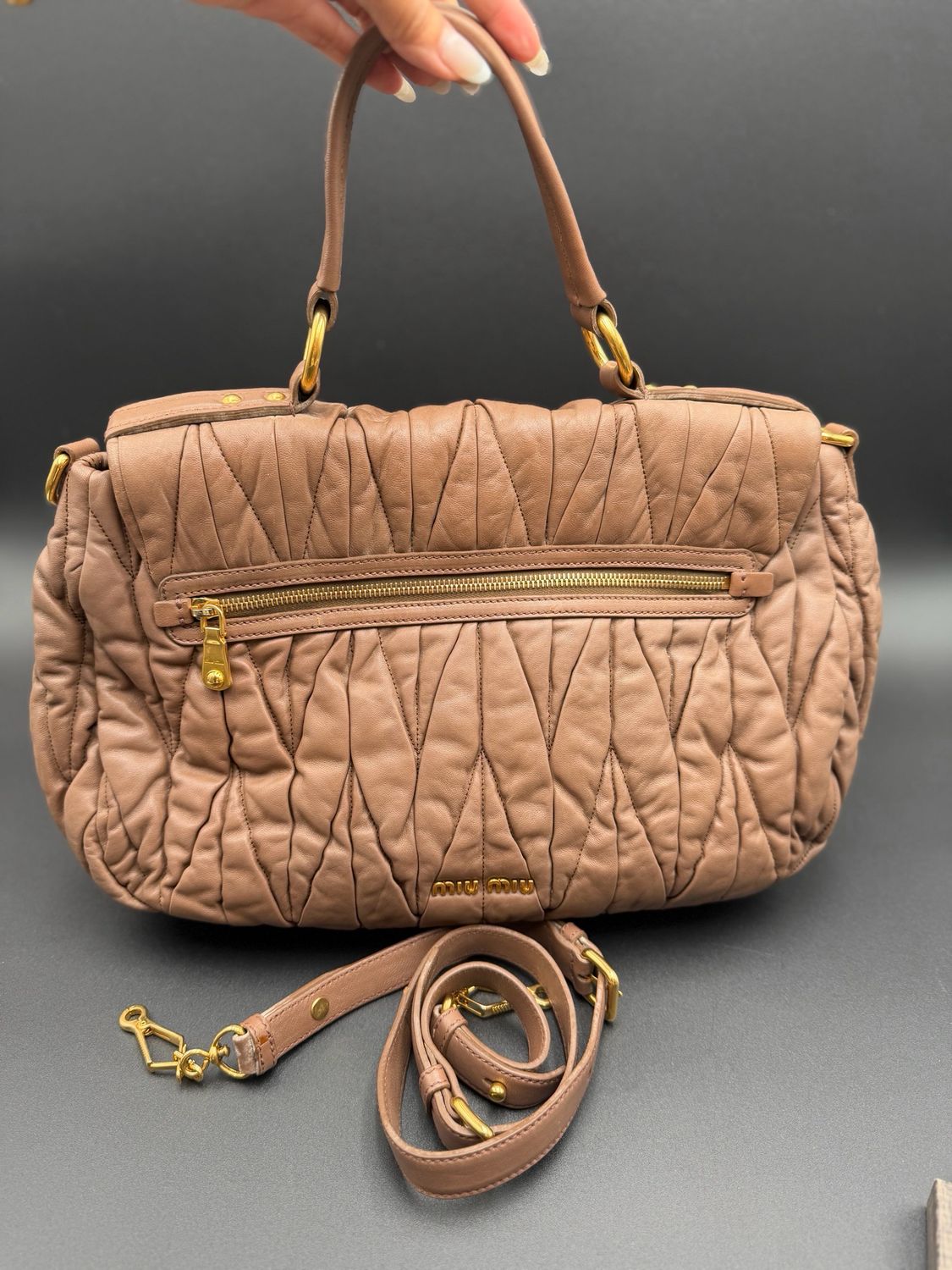 Miu miu Matelasse Borsa Top Handle Crossbody Messenger