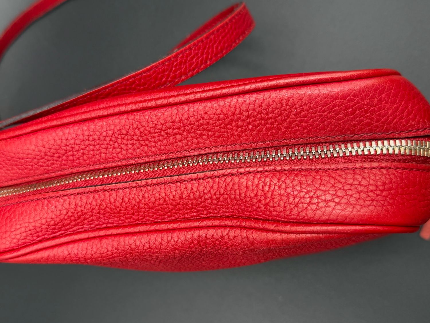 Gucci Soho Disco Pebbled Leather Camera Bag Messenger Sling