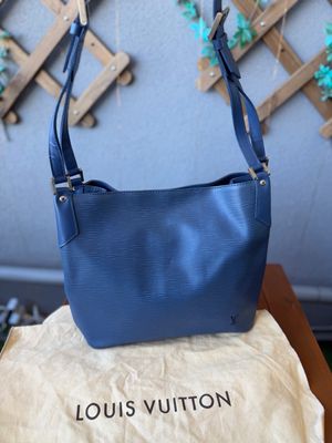 Louis Vuitton Myrtille Blue Epi Leather Shoulder