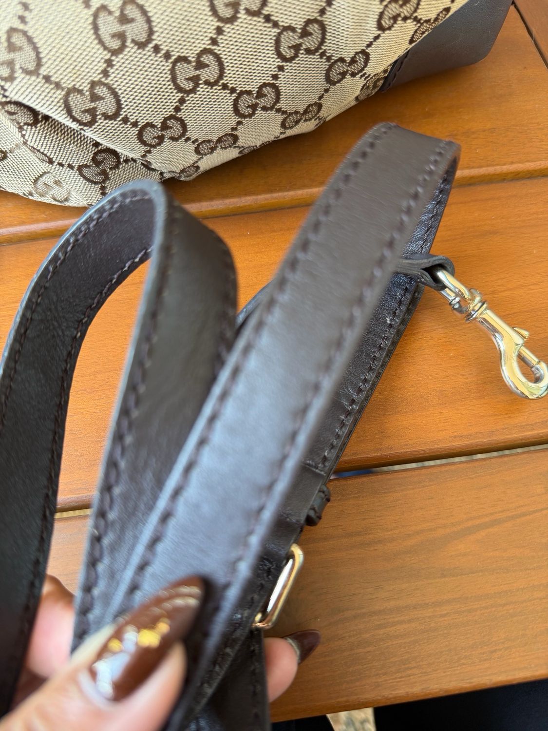 Gucci Sukey Medium Convertible Crossbody Messenger Sling