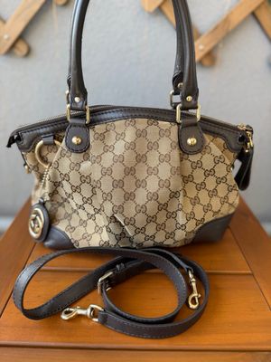Gucci Sukey Medium Convertible Crossbody Messenger Sling
