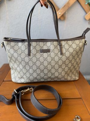 Gucci Monogram Supreme Coated Canvas Sling Messenger