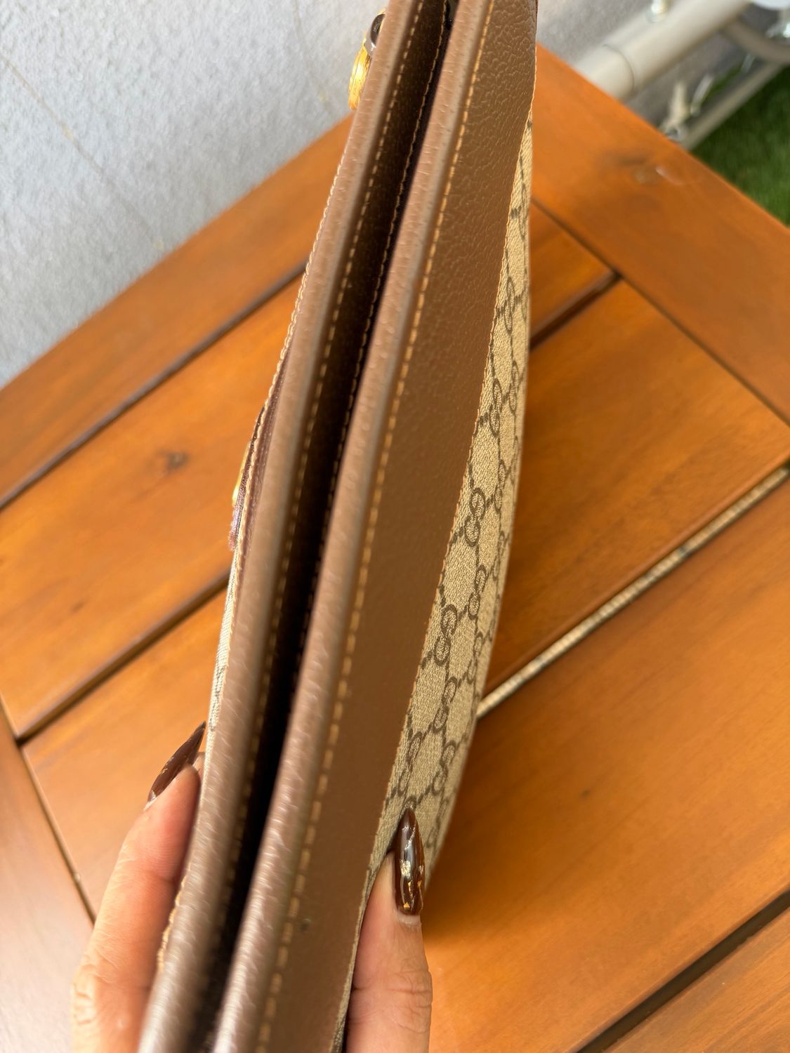 Gucci Supreme Vintage Clutch Zipper Pouch