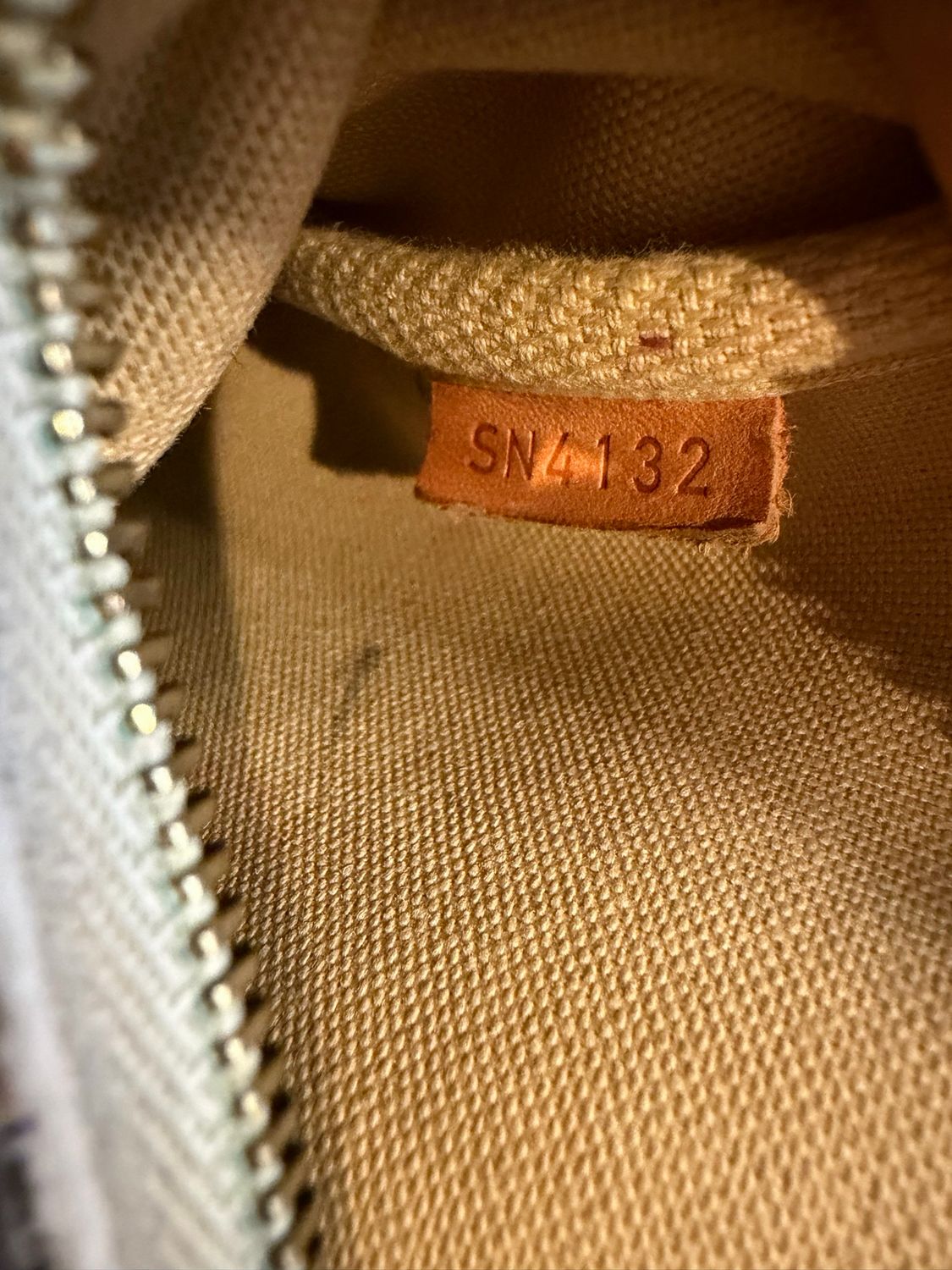 Louis Vuitton Damier Azur Eva Clutch Crossbody