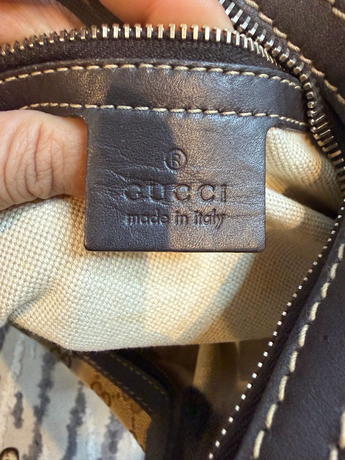 Gucci Monogram Canvas Hobo Lovely Medium Shoulder Bag