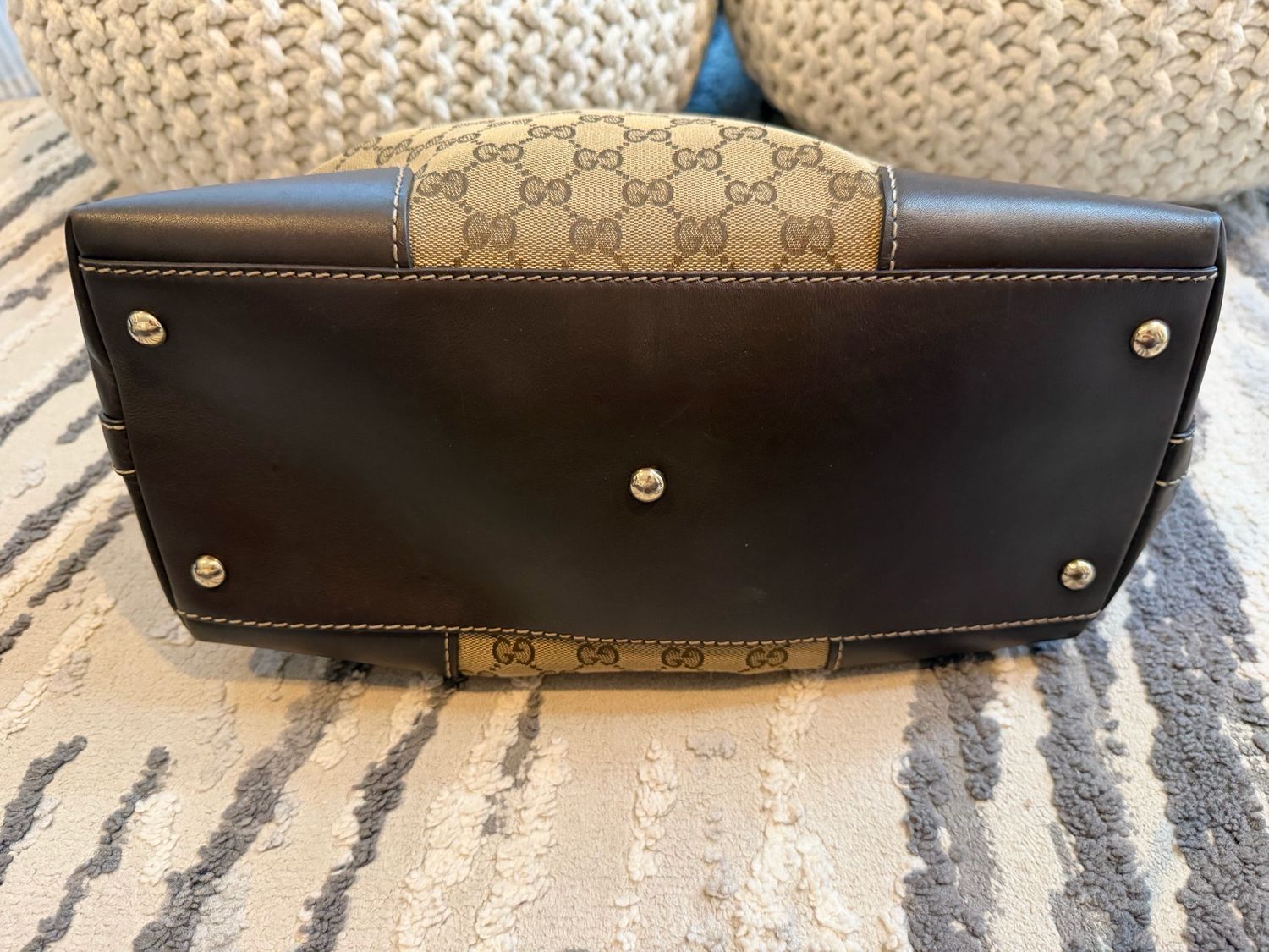 Gucci Monogram Canvas Hobo Lovely Medium Shoulder Bag