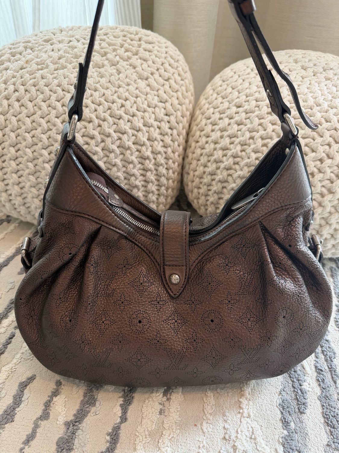 Louis Vuitton Monogram Mahina Leather Hobo Xs Shoulder Bag