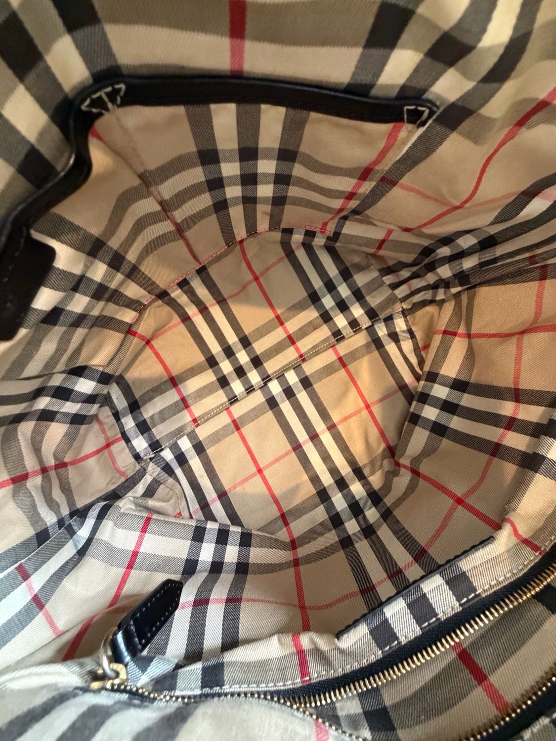 Burberry Salisbury Tote Shoulder Black