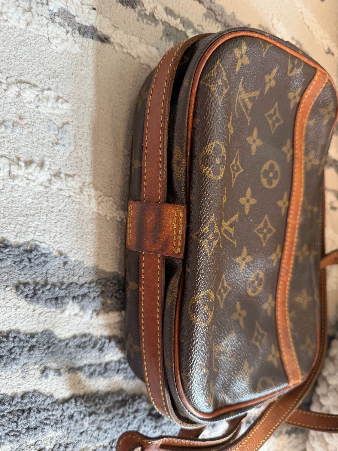 Louis Vuitton Monogram Messenger Jeune Fille Crossbody Vintage