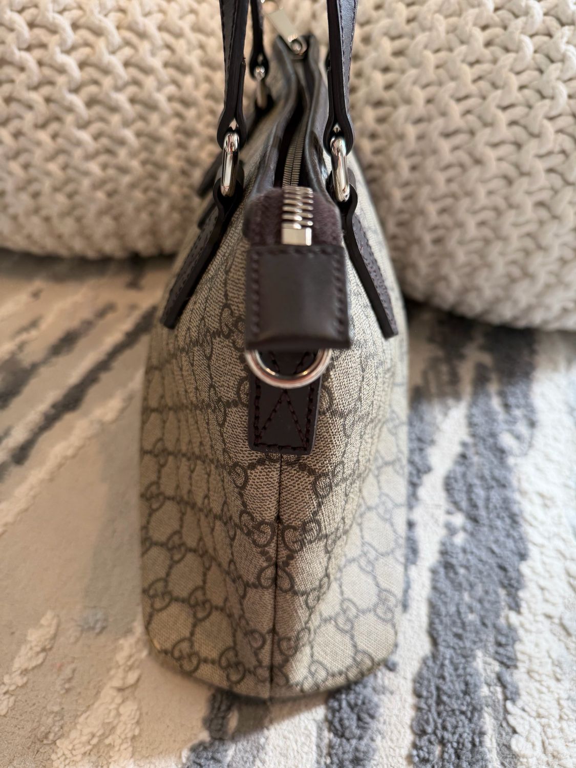 Gucci Monogram Supreme Tote Crossbody Messeger