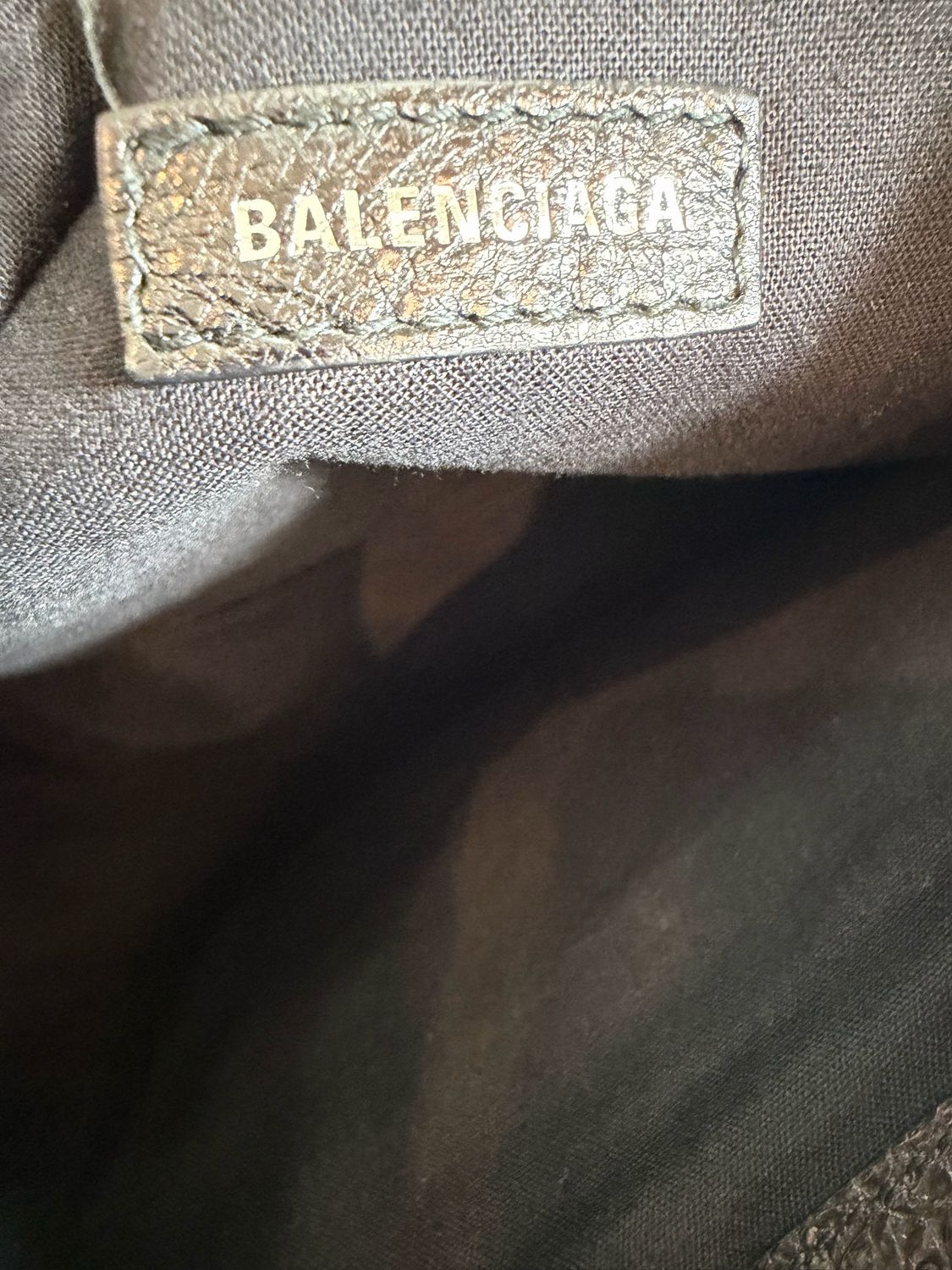 Balenciaga City Clutch Zip Around Black 