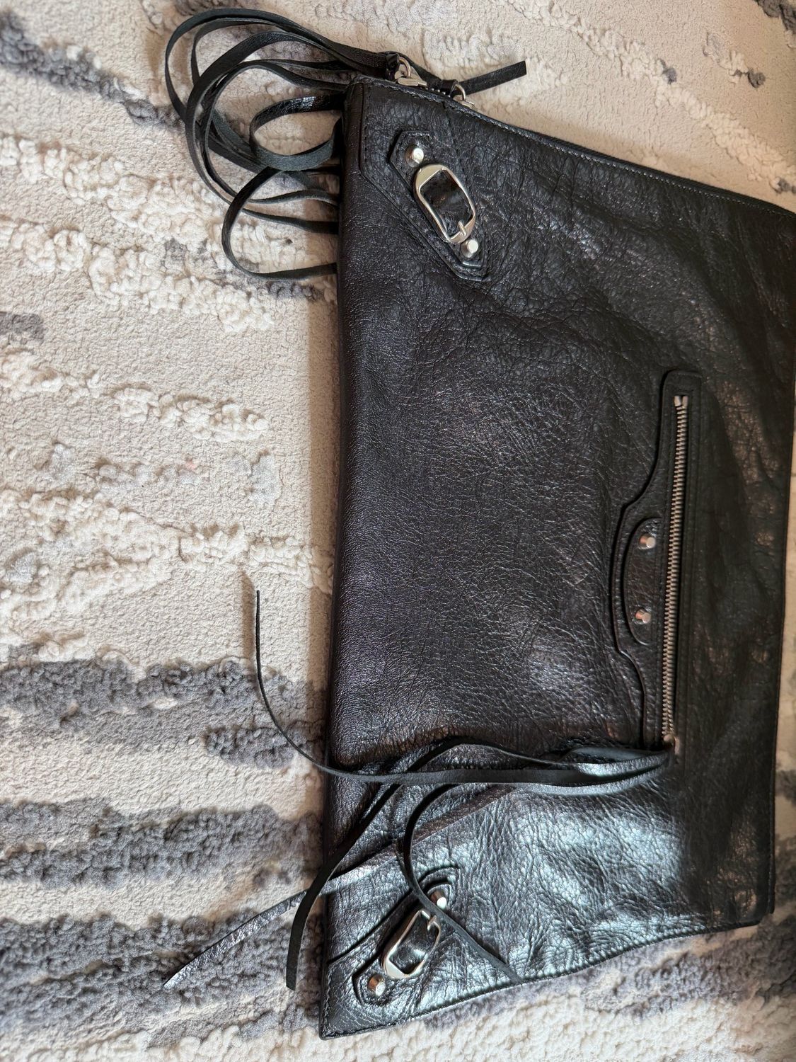 Balenciaga City Clutch Zip Around Black 