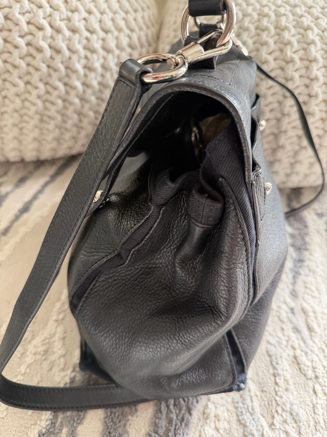 Yves Saint Laurent Muse Two Messenger Crossbody Sling