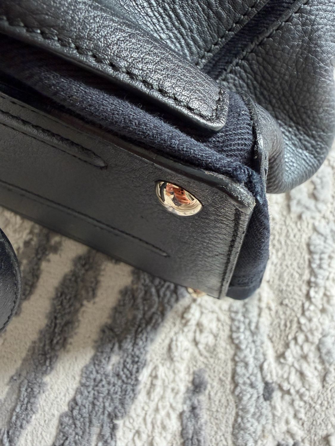 Yves Saint Laurent Muse Two Messenger Crossbody Sling