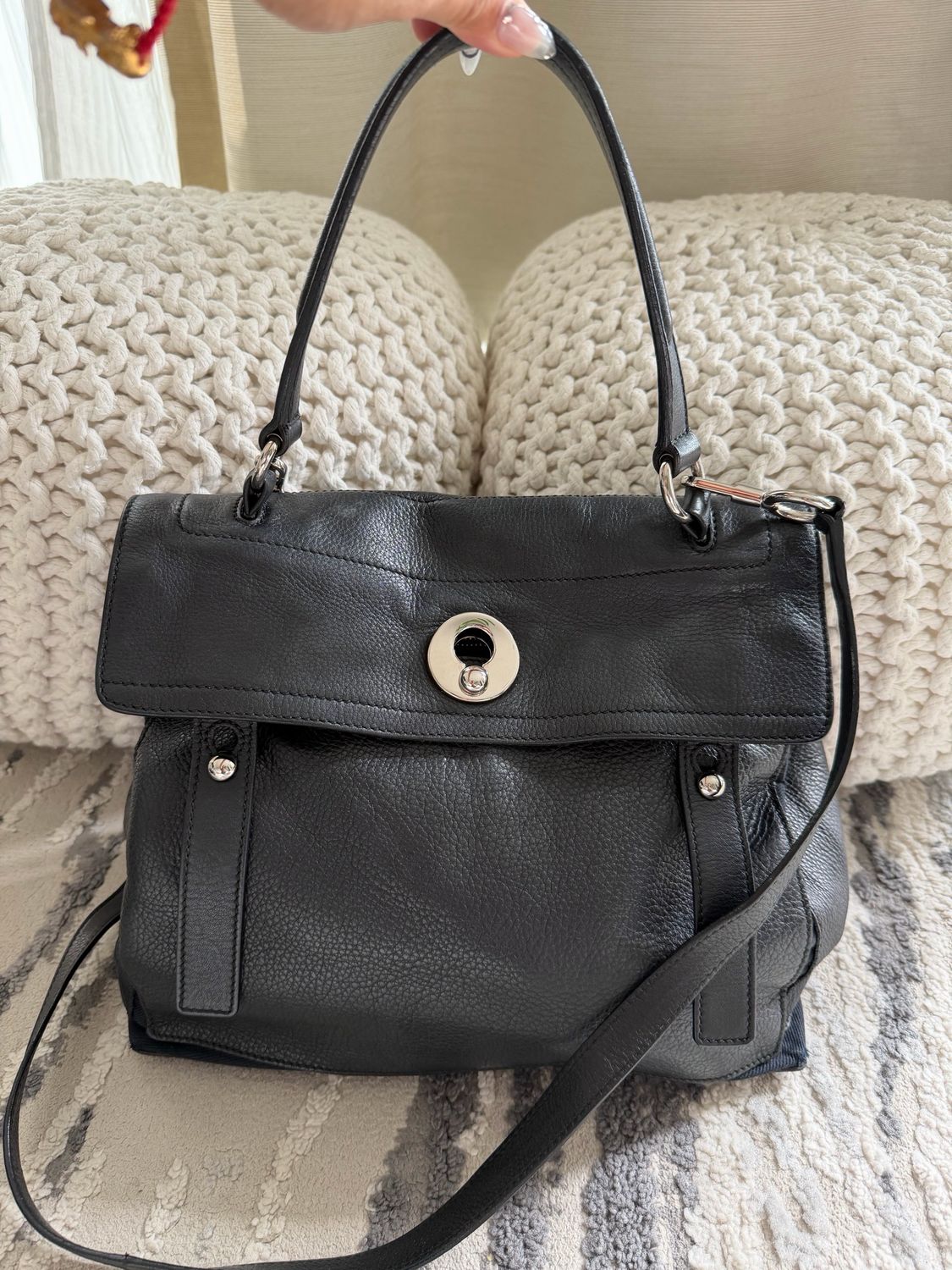 Yves Saint Laurent Muse Two Messenger Crossbody Sling