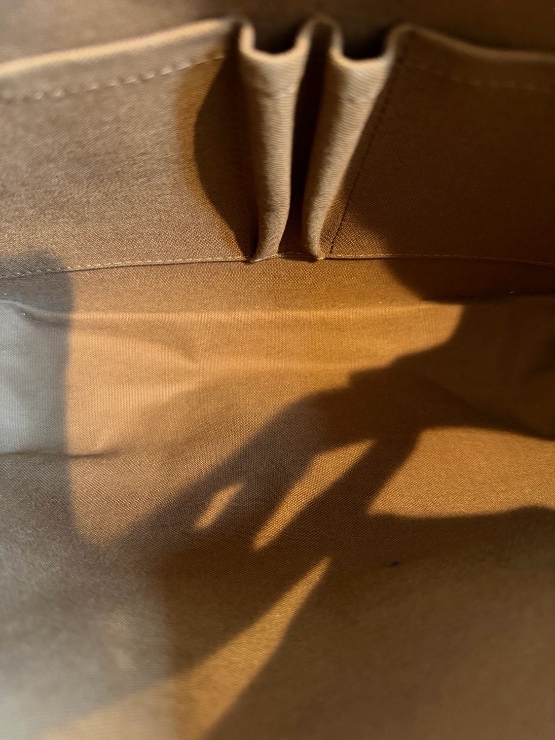 Louis Vuitton Monogram Beaubourg Mm Messenger Crossbody