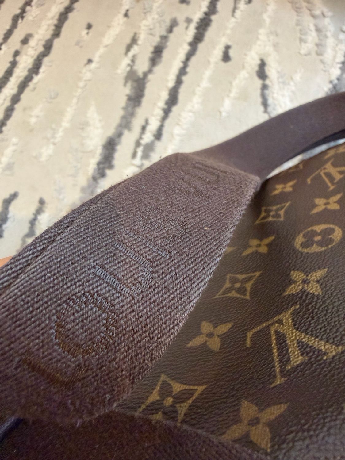 Louis Vuitton Monogram Beaubourg Mm Messenger Crossbody