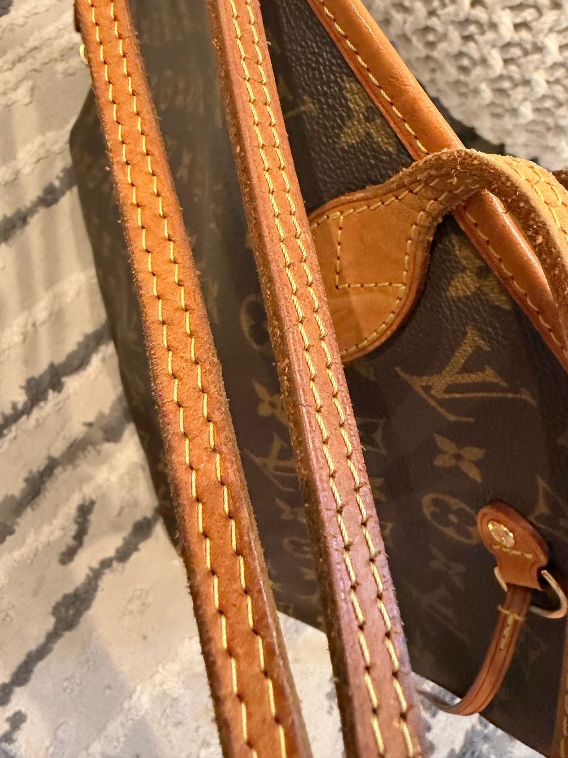 Louis Vuitton Monogram Neverfull Mm Tote