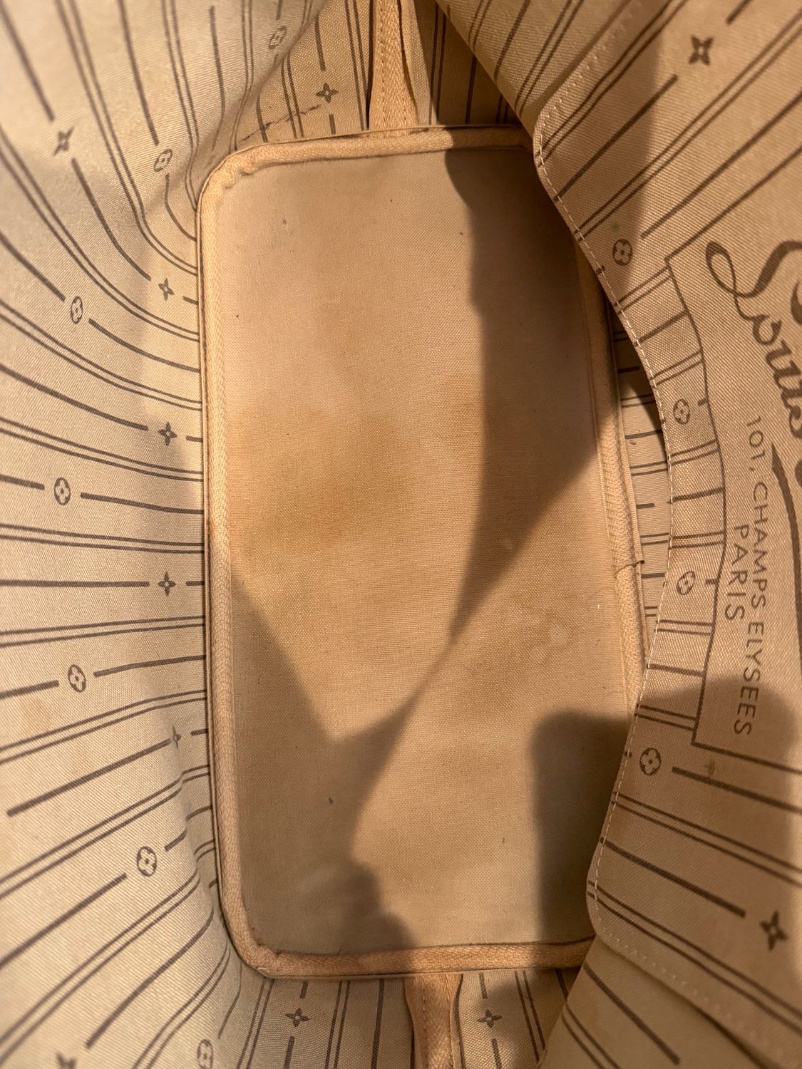 Louis Vuitton Monogram Neverfull Mm Tote