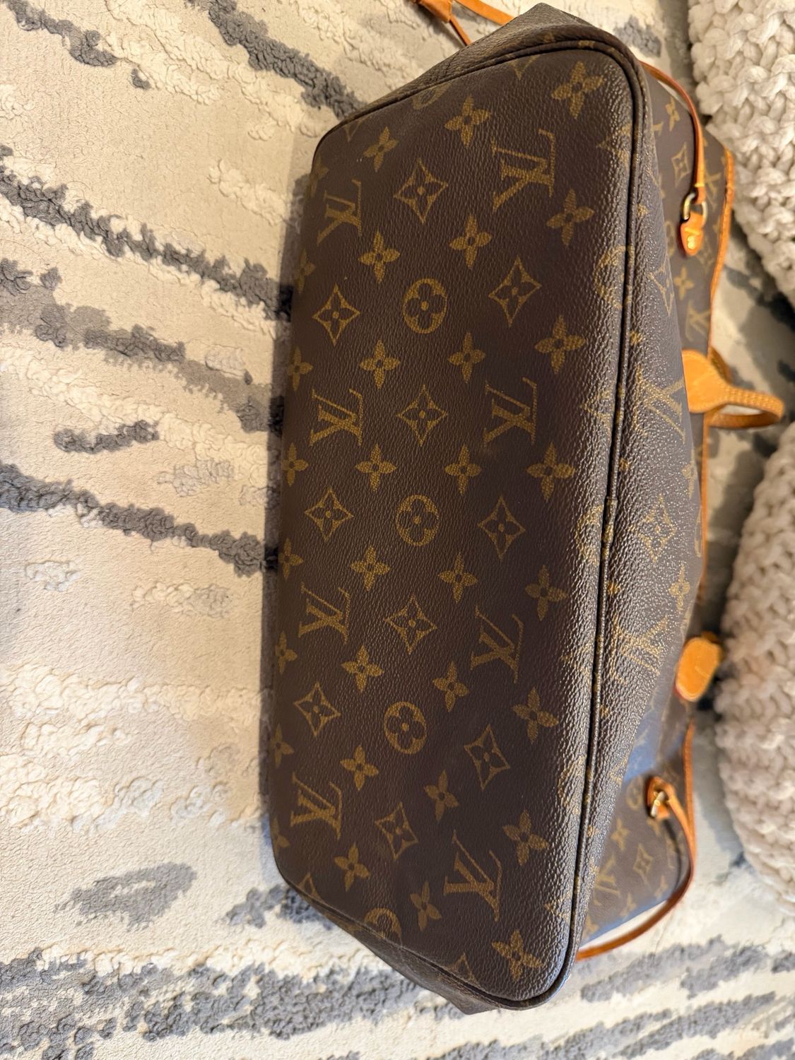 Louis Vuitton Monogram Neverfull Mm Tote