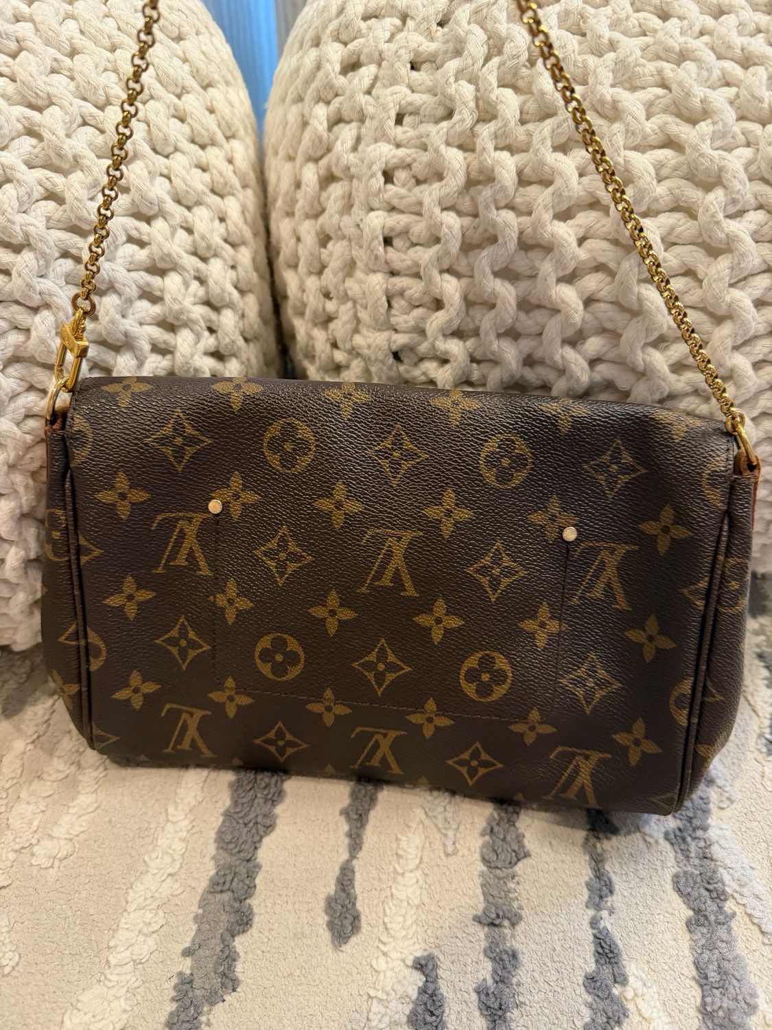 Louis Vuitton Monogram Favorite Mm Shoulder Clutch
