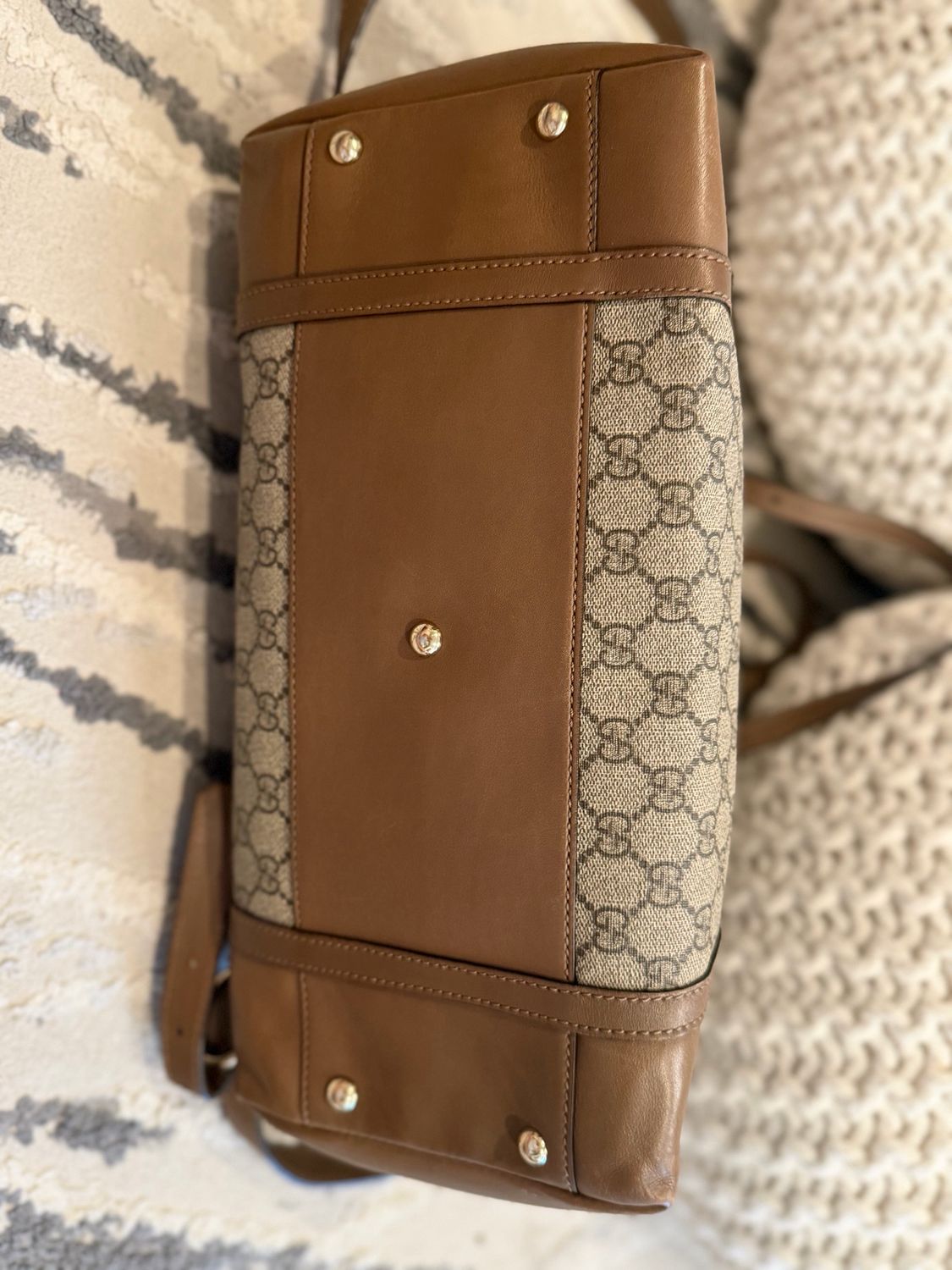 Gucci Monogram Supreme Tote Dome Crossbody Messenger