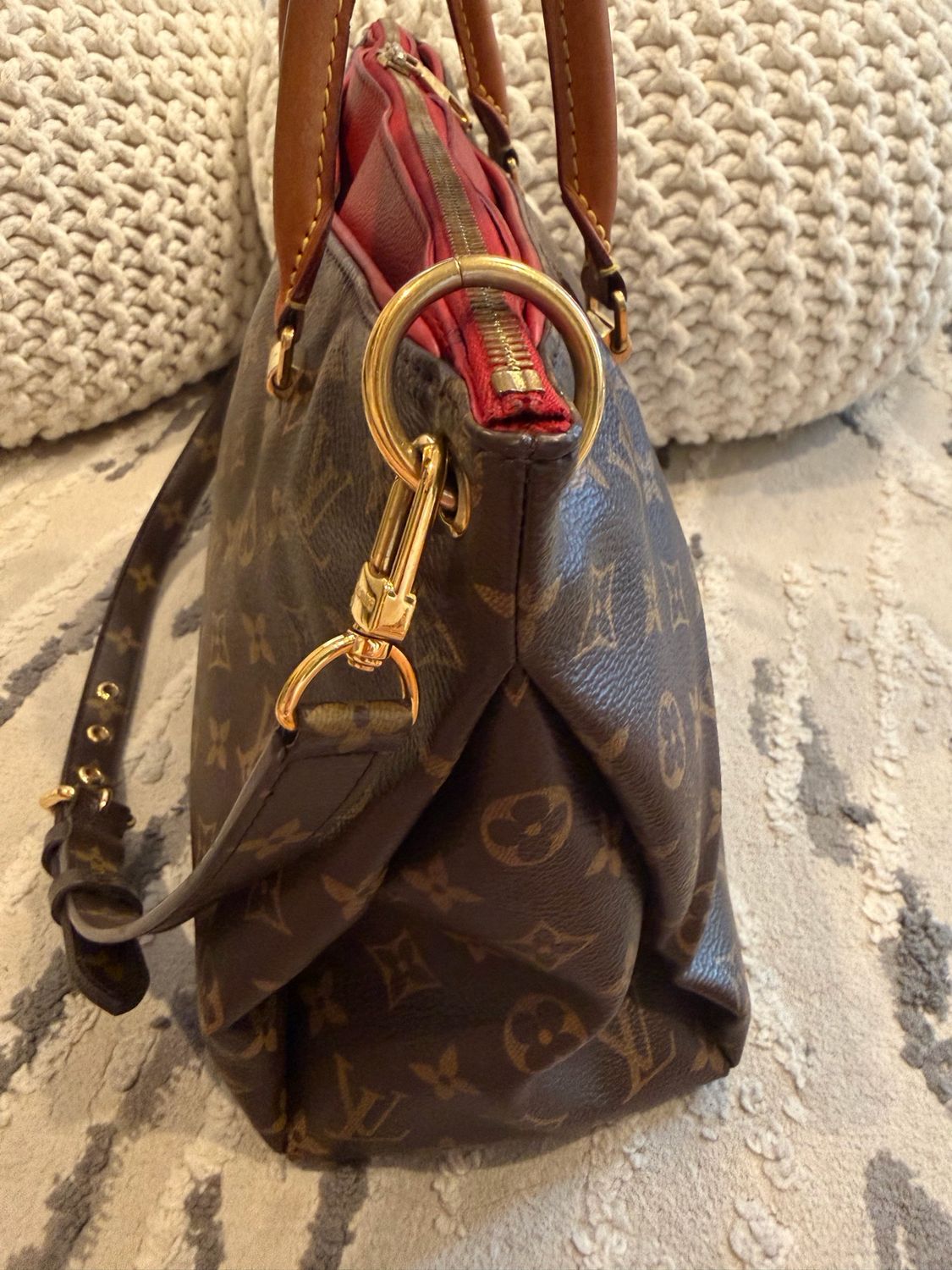 Louis Vuitton Monogram Cerise Pallas Mm Shoulder Hobo