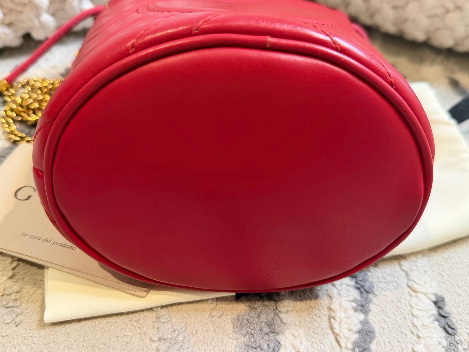 Gucci Marmont Matelasse Mini Bucket Crossbody Messenger Red