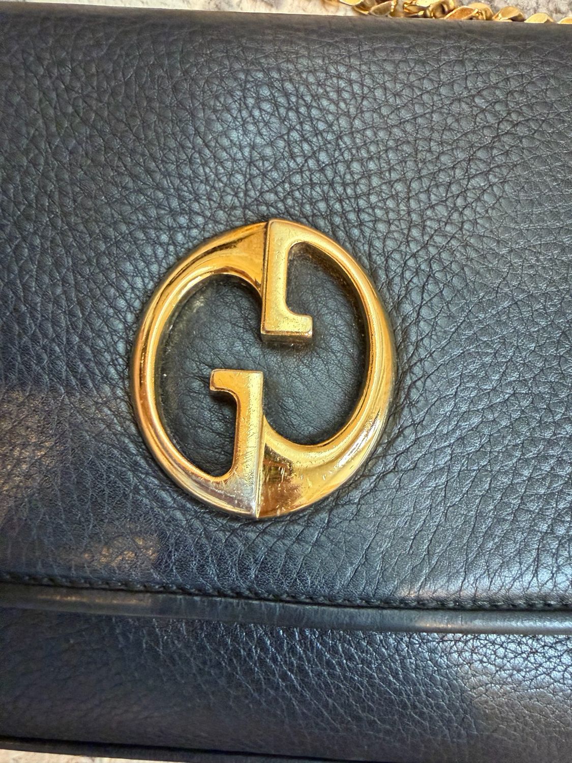 Gucci Blondie Pebbled Black Leather Chain Sling 