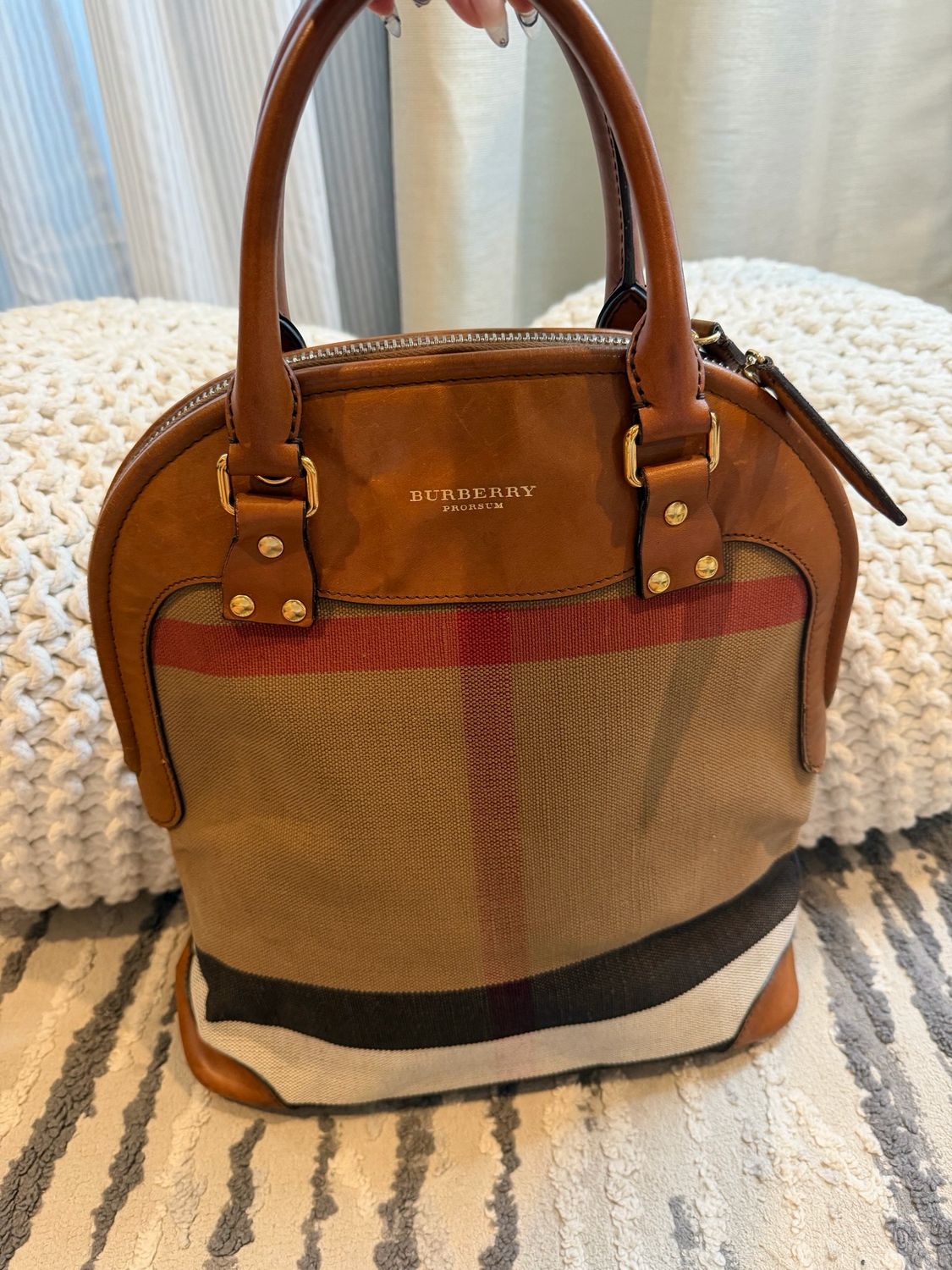 Burberry Mega Check Bloomsbury 
