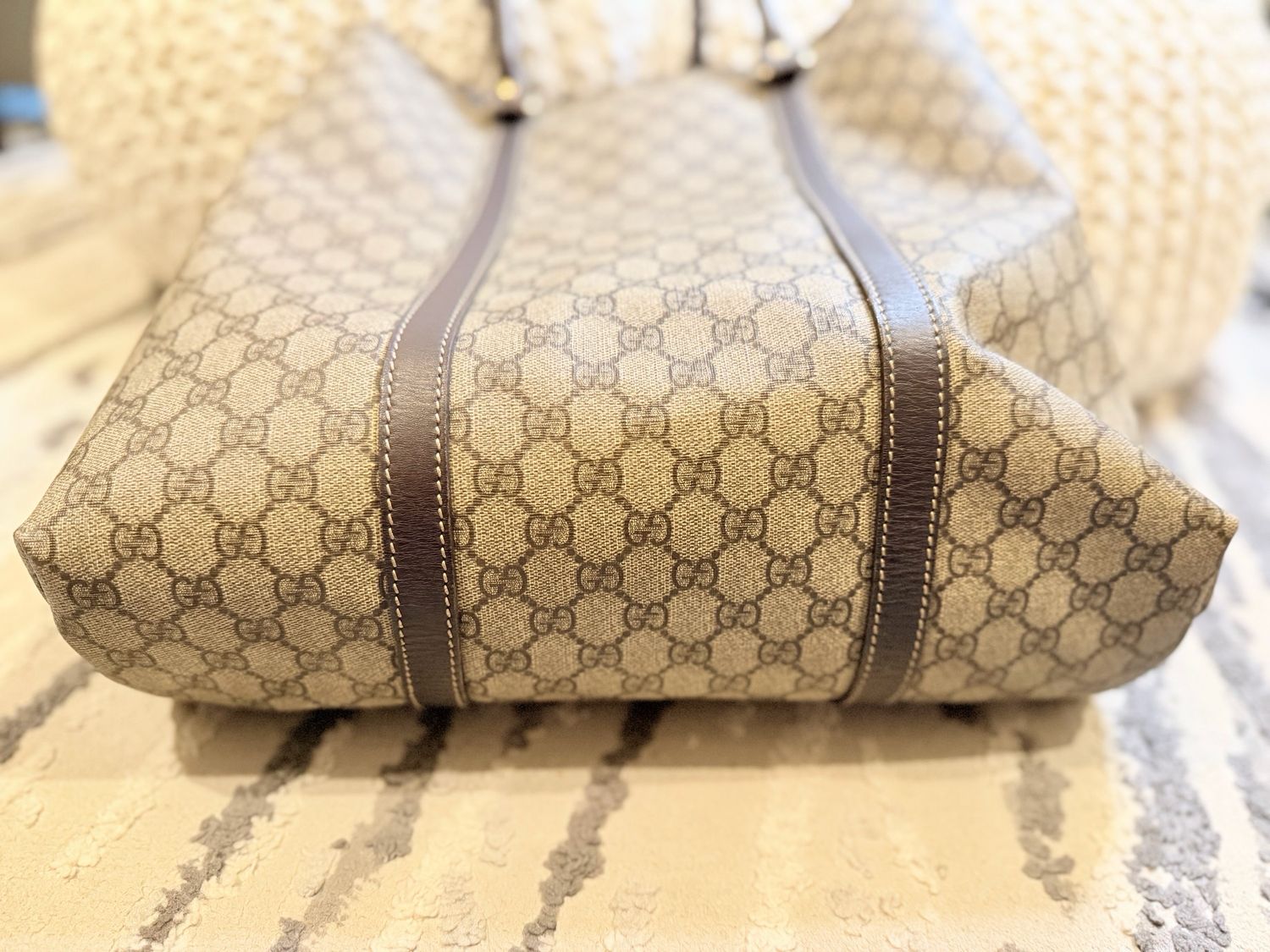 Gucci Supreme Monogram Vertical Tote