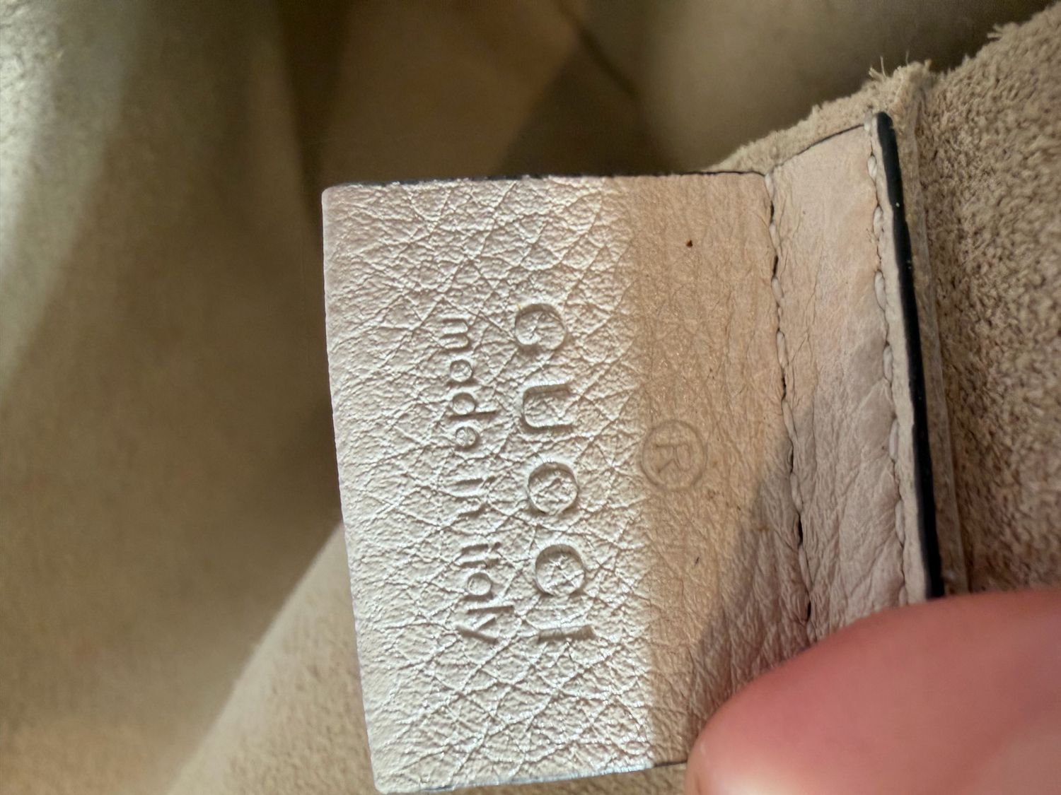 Gucci Clutch Leather Zip Pouch 