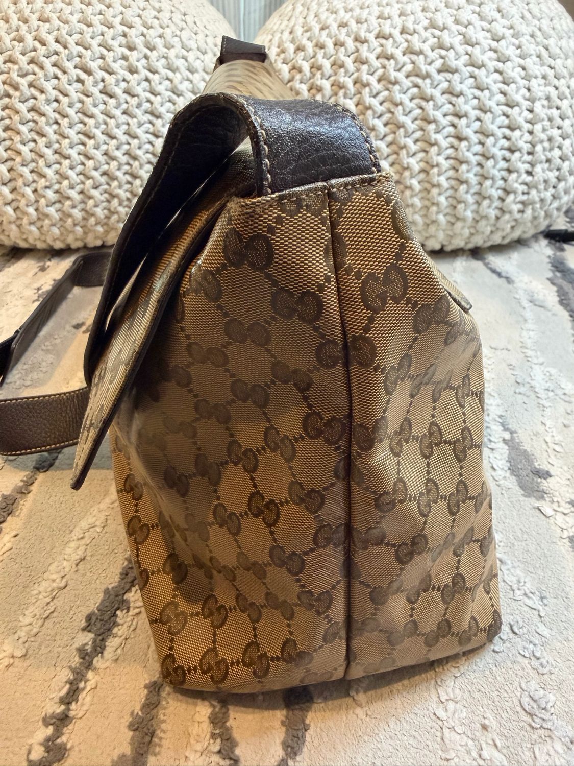 Gucci Supreme Monogram Crystal Flap Messenger Crossbody