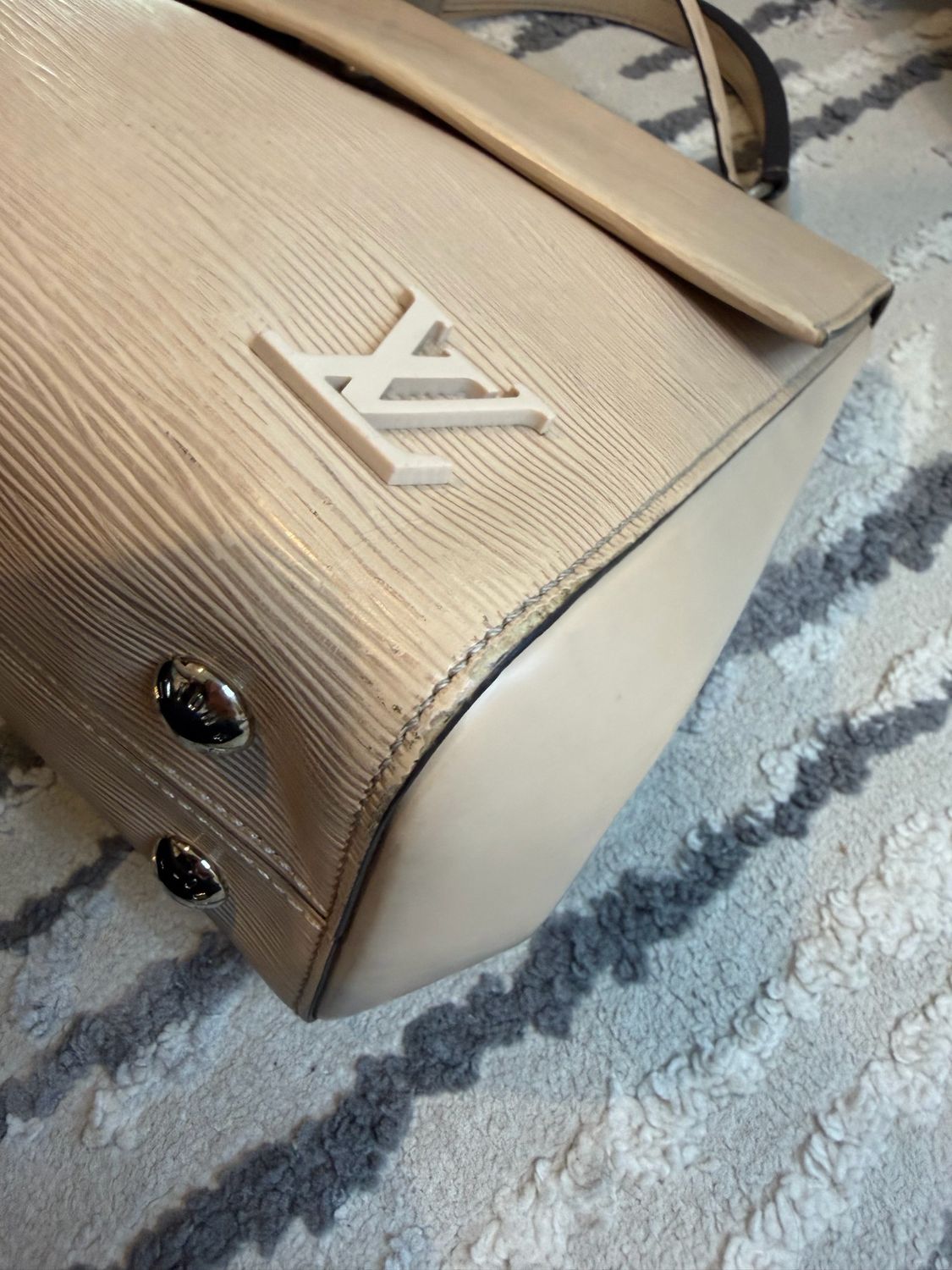 Louis Vuitton Cluny Epi Shoulder Two Way Dune