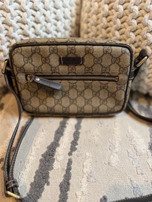Gucci Supreme Camera Bag Messenger Crossbody