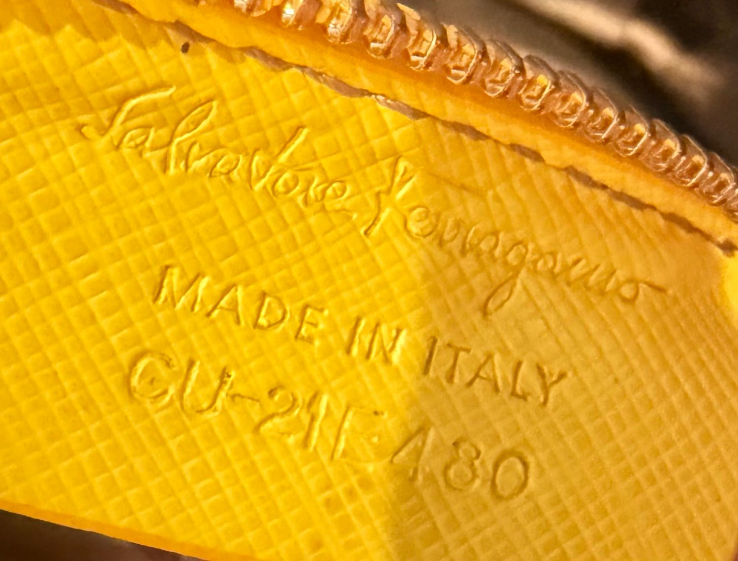 Salvatorre Ferragamo Vara Bow Crossbody Messenger