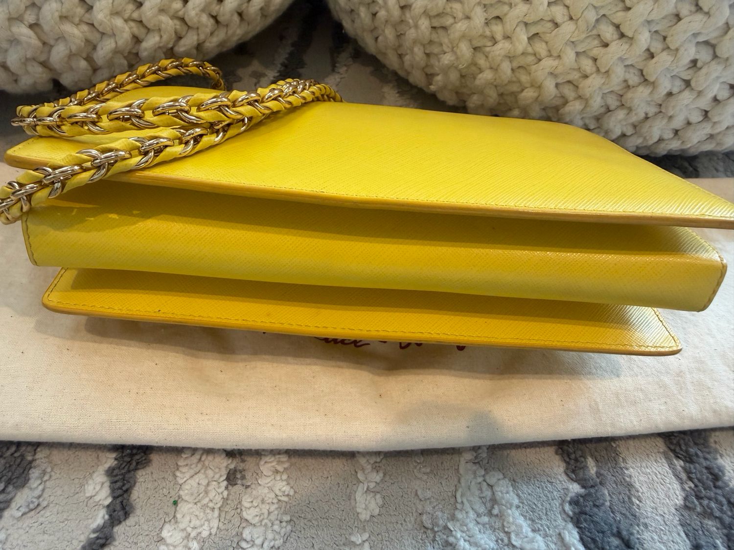 Salvatorre Ferragamo Vara Bow Crossbody Messenger