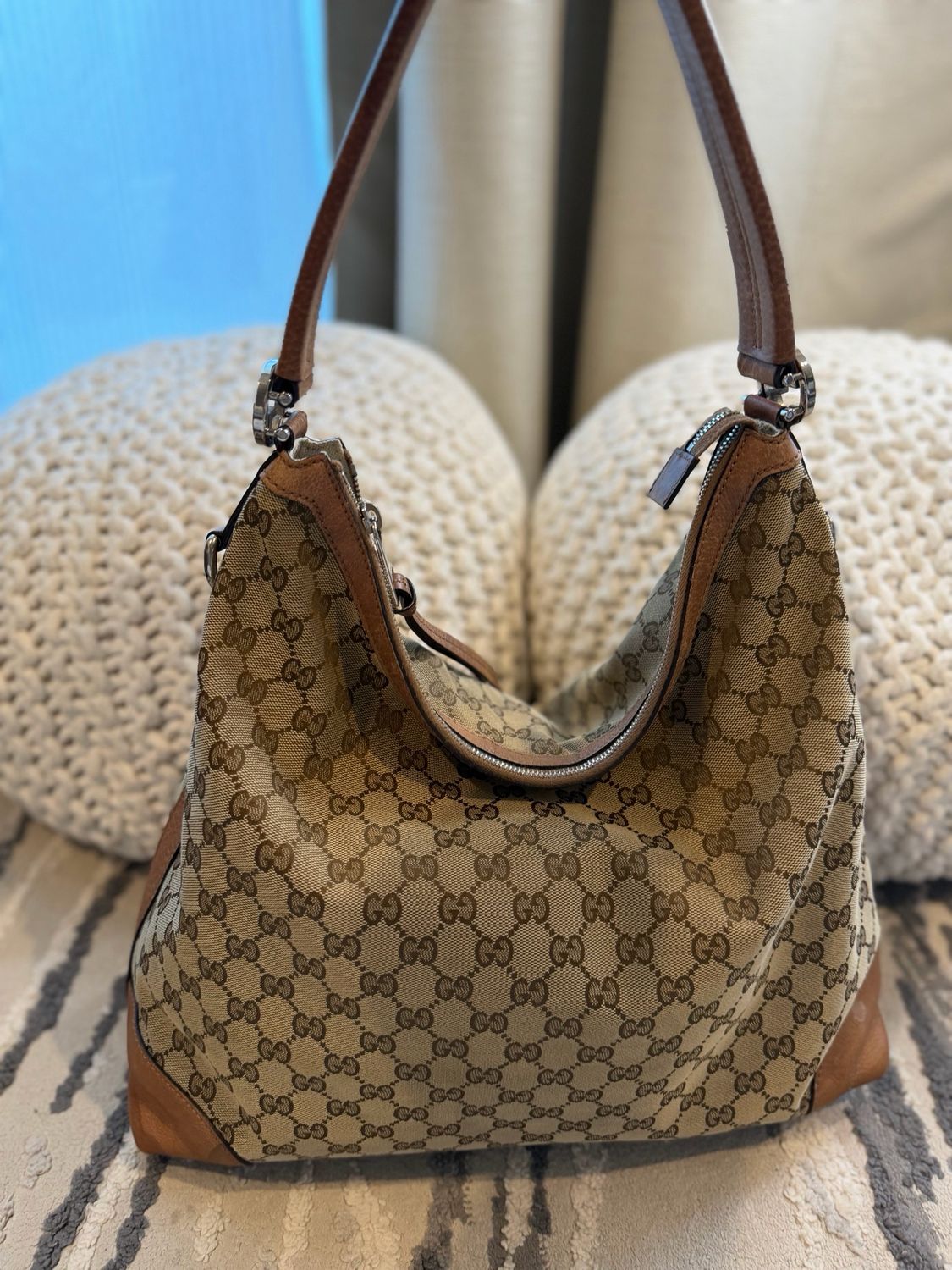 Gucc Monogram Canvas Bree Miss G Hobo Shoulder Bag