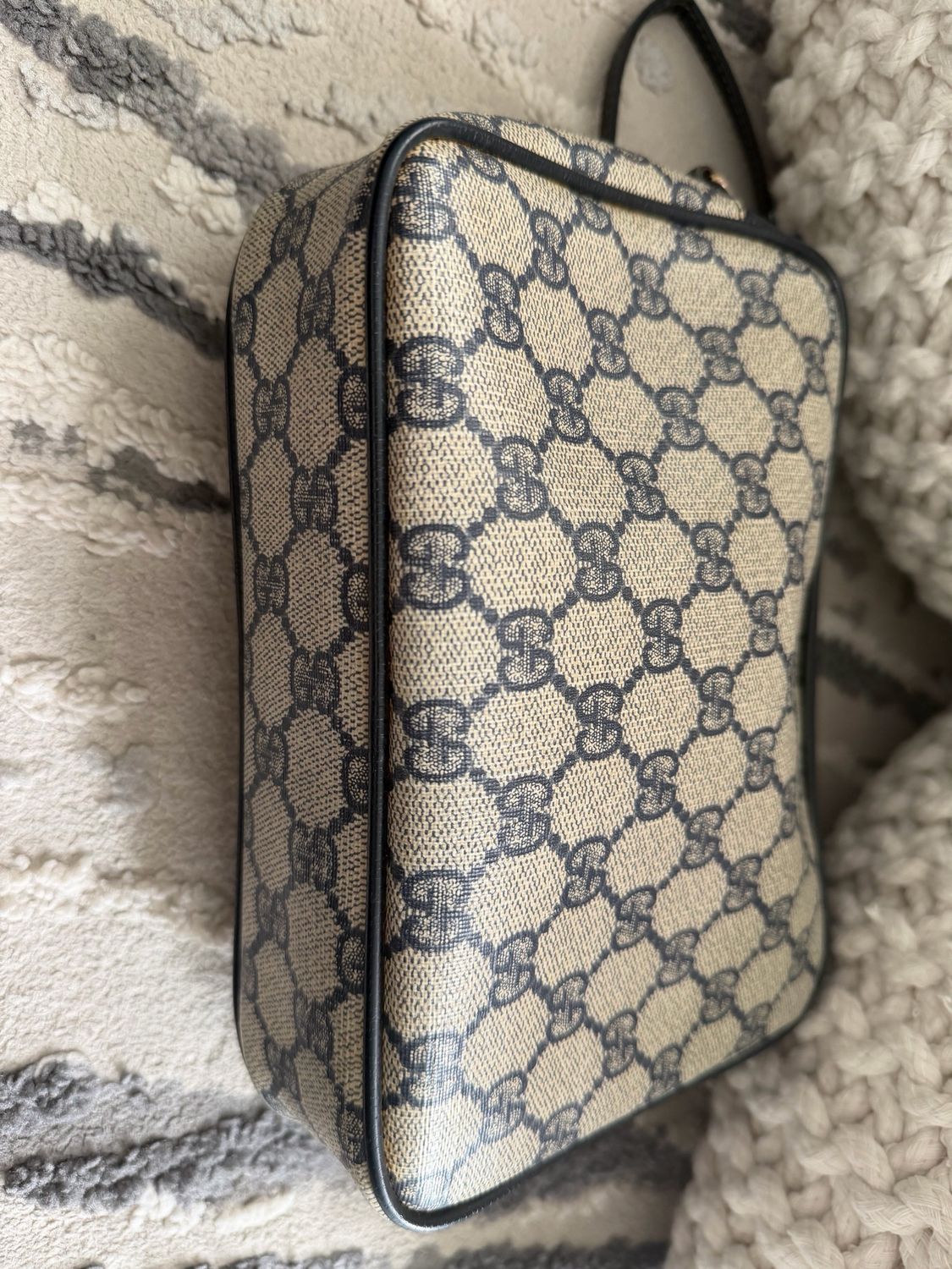 Gucc Vintage Monogram Camera Bag Sling Crossbody