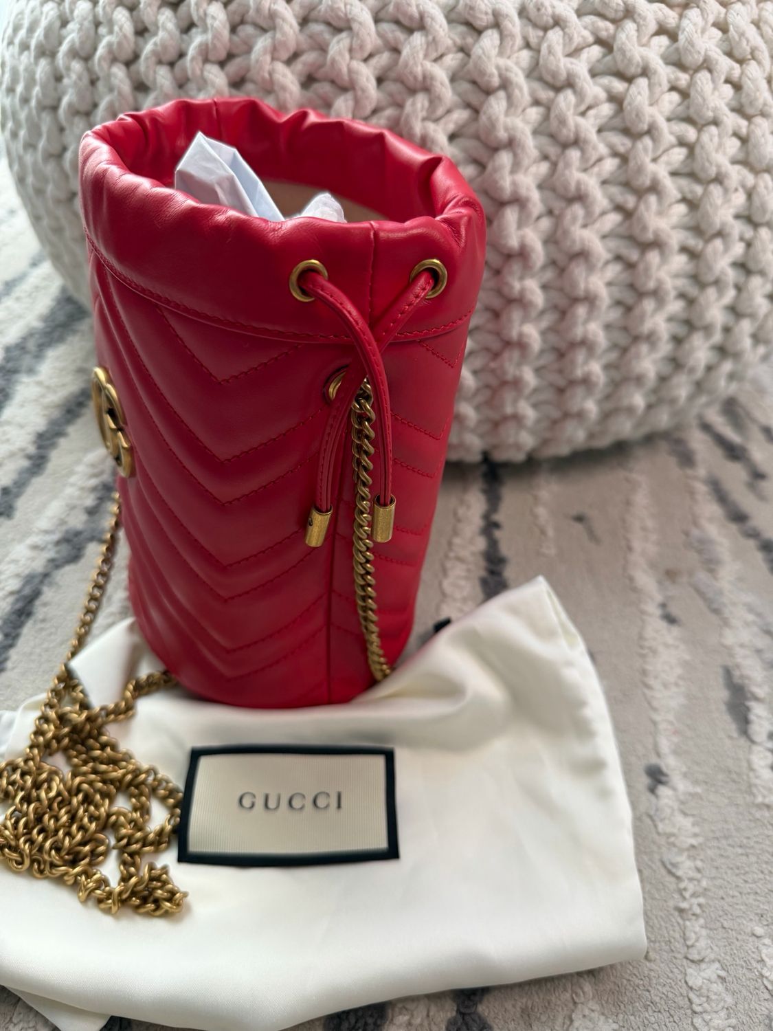 Gucci Marmont Bucket Crossbody Chain Strap