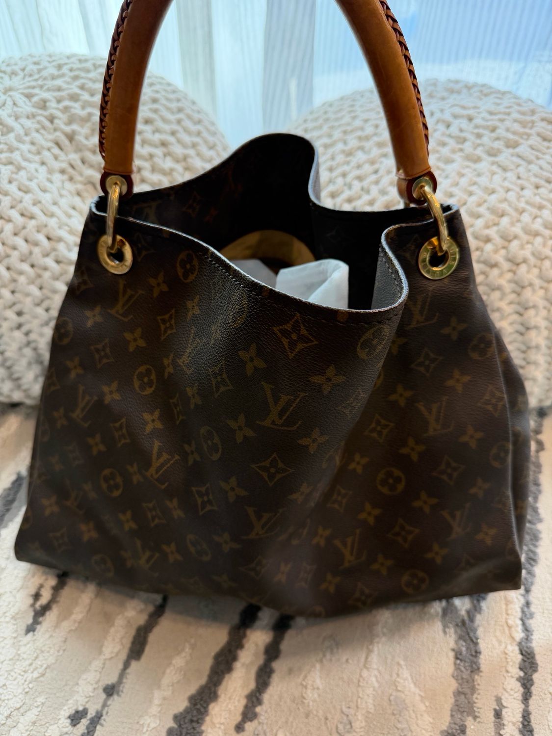 Louis Vuitton Artsy Mm Hobo Shoulder Monogram