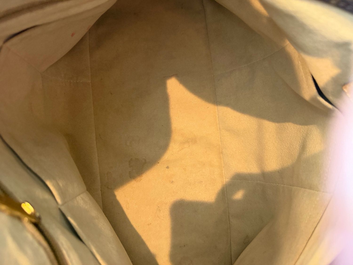 Louis Vuitton Artsy Mm Hobo Shoulder Monogram