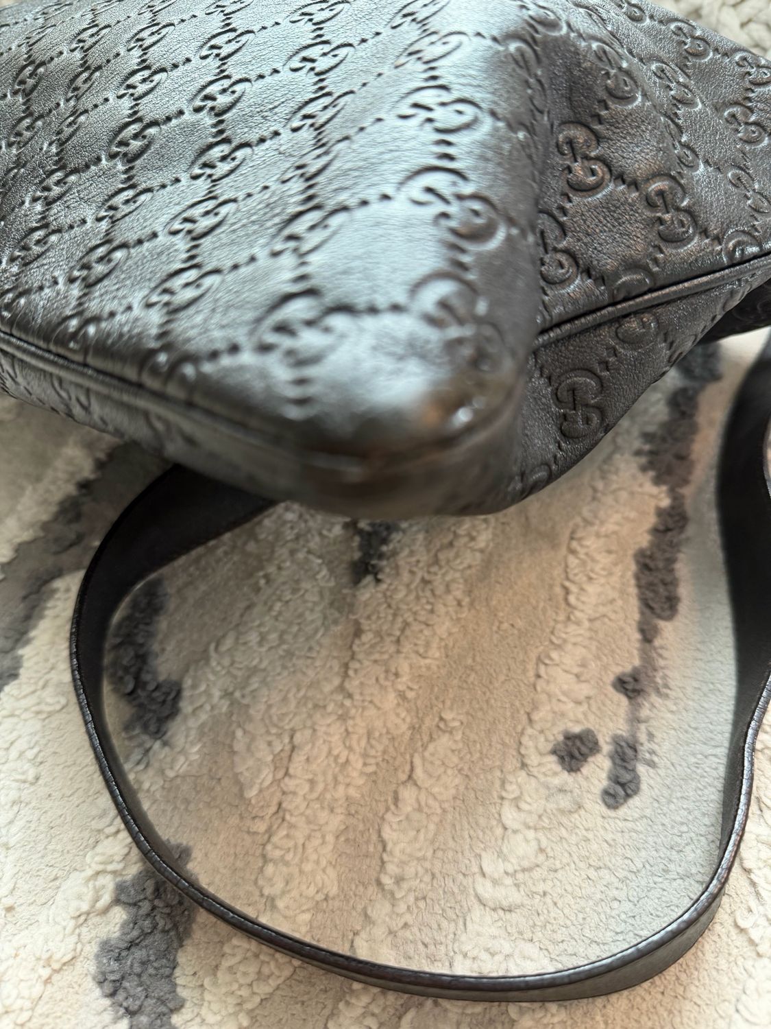 Gucci Flat Zipper Guccissima Leather Crossbody Bag