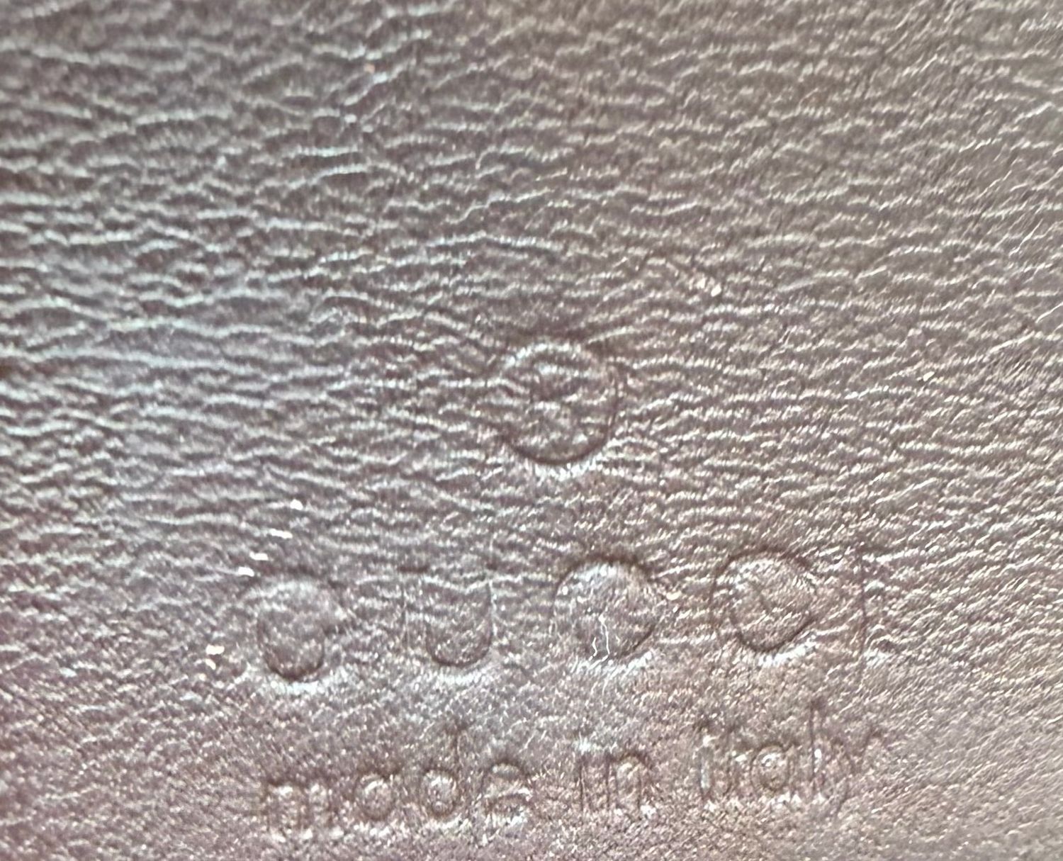 Gucci Supreme Plus Zipper Tote