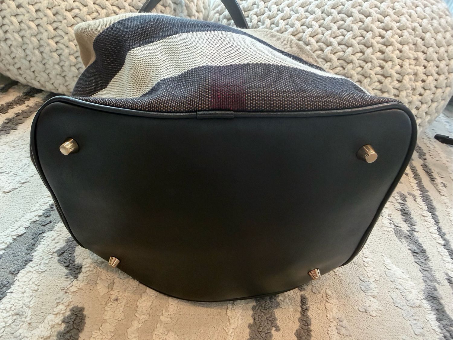 Burberry Ashby Bucket Messenger Crossbody